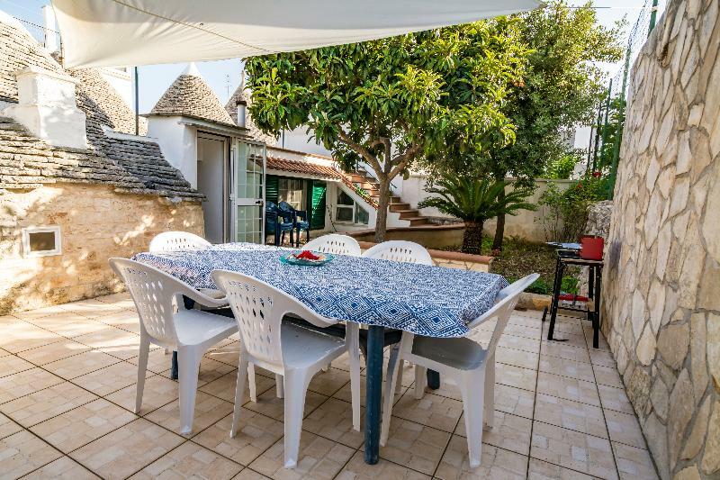I Trulli Di Zia Dora Διαμέρισμα Αλμπερομπέλο Εξωτερικό φωτογραφία